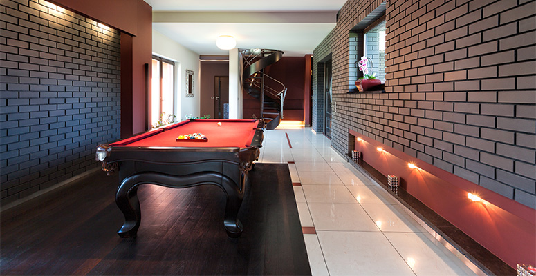 laying laminate floors in basement