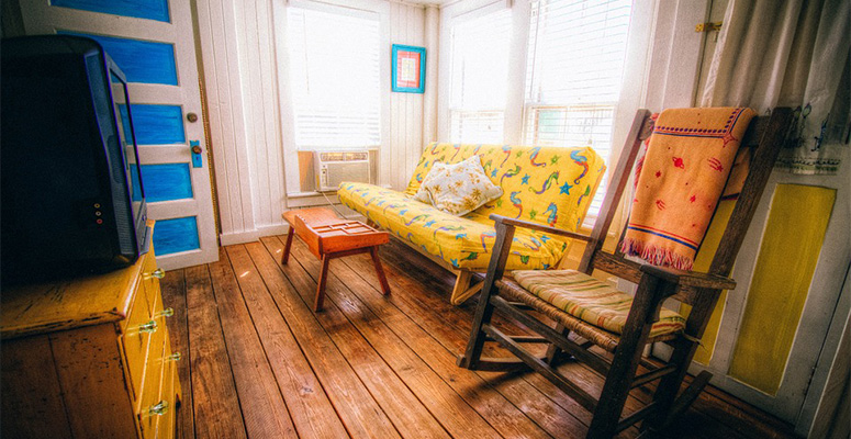 tropical interior design characteristics